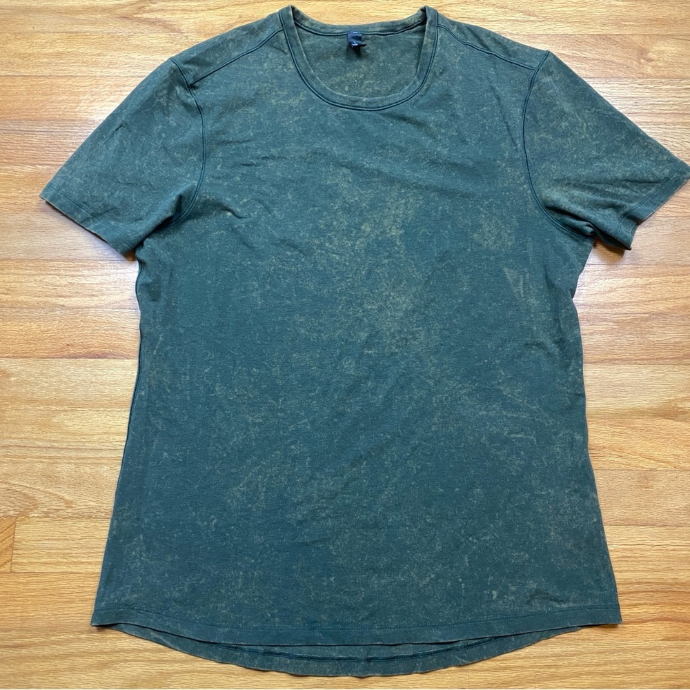 Mens Small Lululemon Tie Dye Green Short Sleeve Shirt, Size Large, T-shirt
